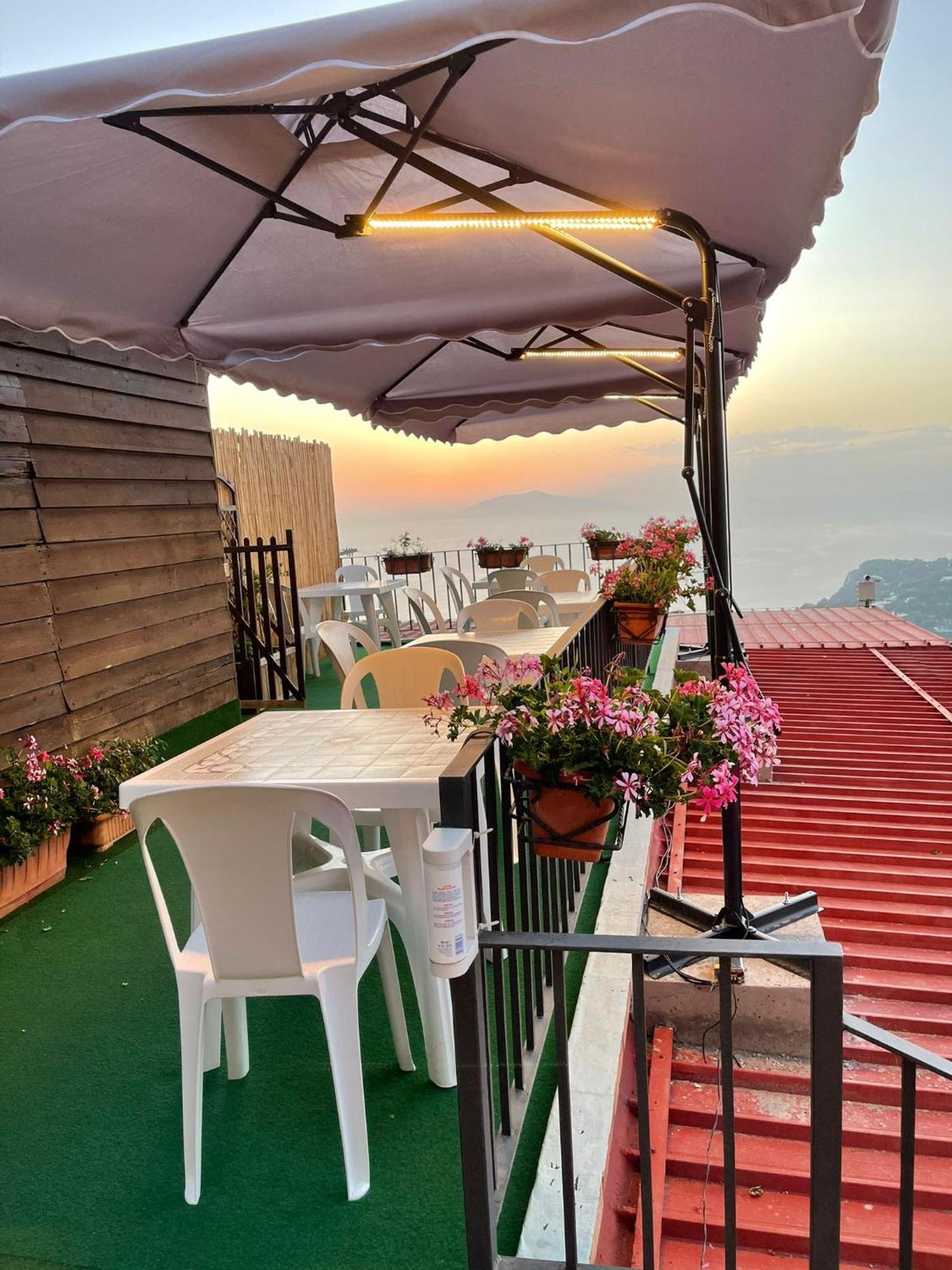 Le Ginestre Di Capri Bb & Holiday House Anacapri  Zewnętrze zdjęcie