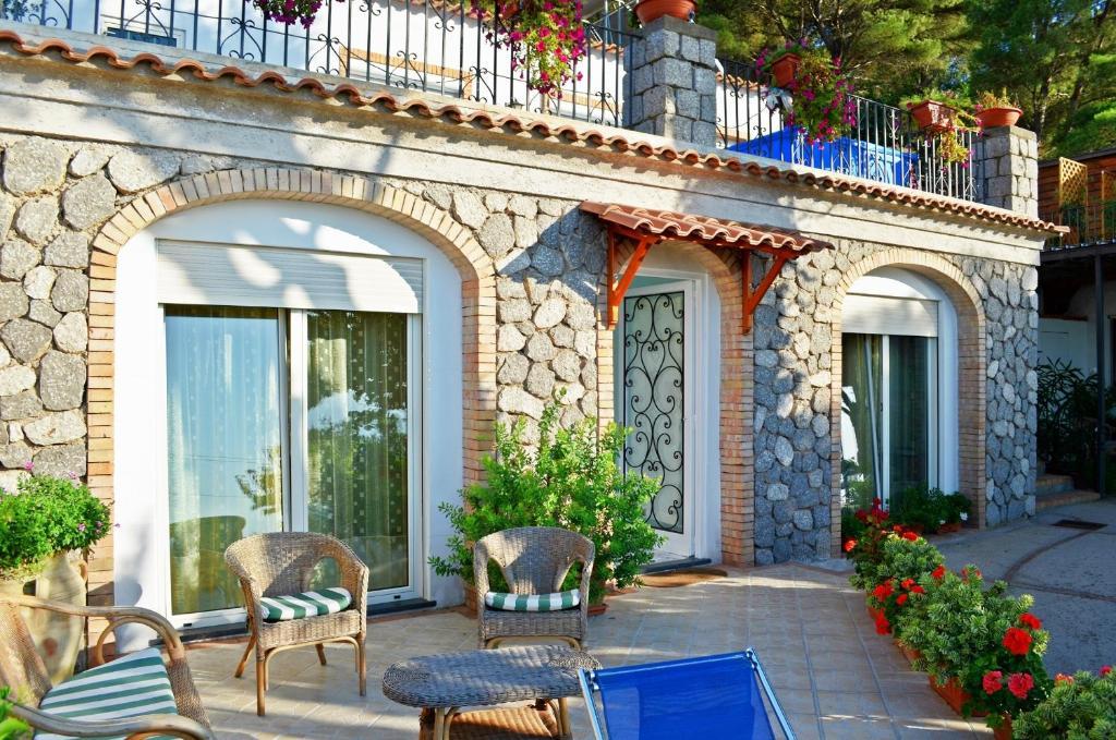 Le Ginestre Di Capri Bb & Holiday House Anacapri  Pokój zdjęcie
