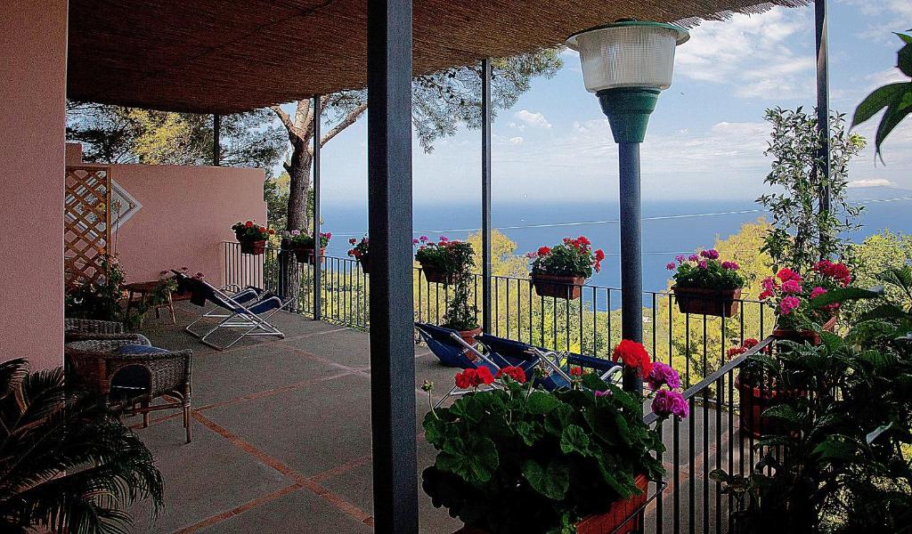 Le Ginestre Di Capri Bb & Holiday House Anacapri  Zewnętrze zdjęcie